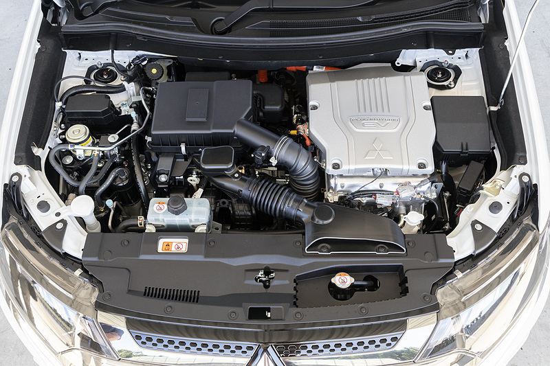 Mitsubishi outlander deals phev engine